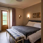 Cascina Bine مزرعة للإقامة *