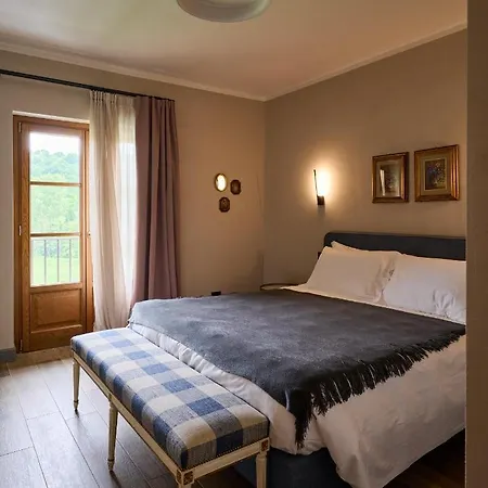 Cascina Bine Фермерский дом *